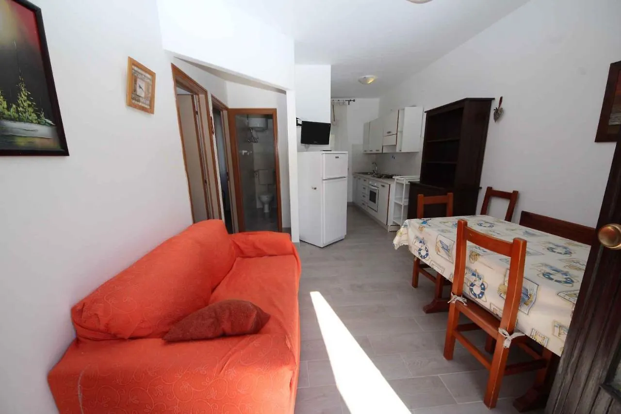 Apartments In Rosolina Mare 24940