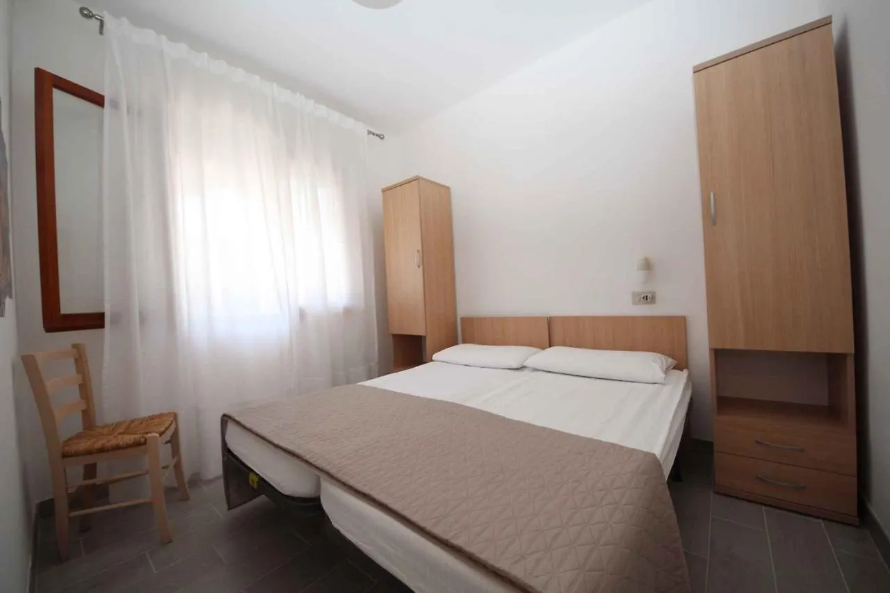 Apartments In Rosolina Mare 24940 0*,