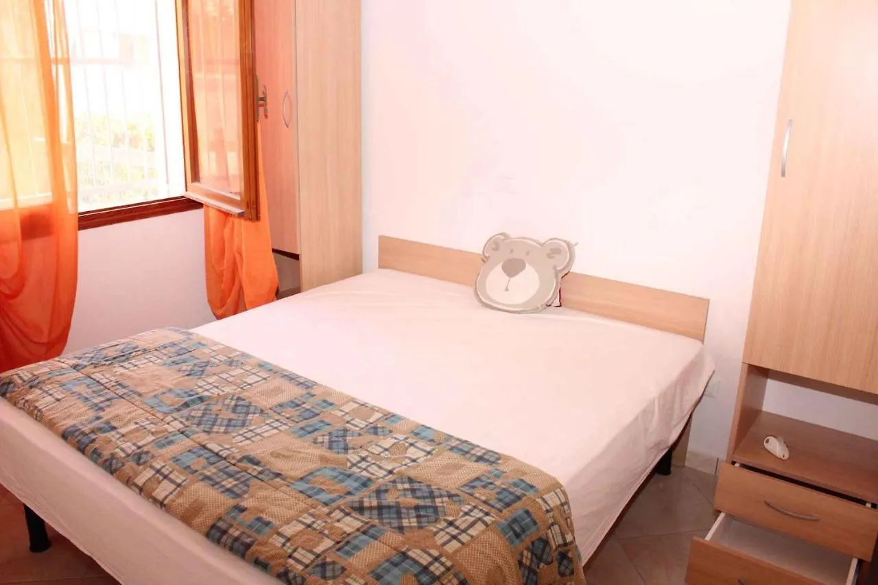 Apartments In Rosolina Mare 24940